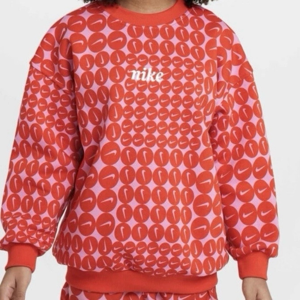 Nike Swoosh Big Kids' Oversized Crew-Neck Club Fleece Sweatshirt Size XL - Picture 1 of 11